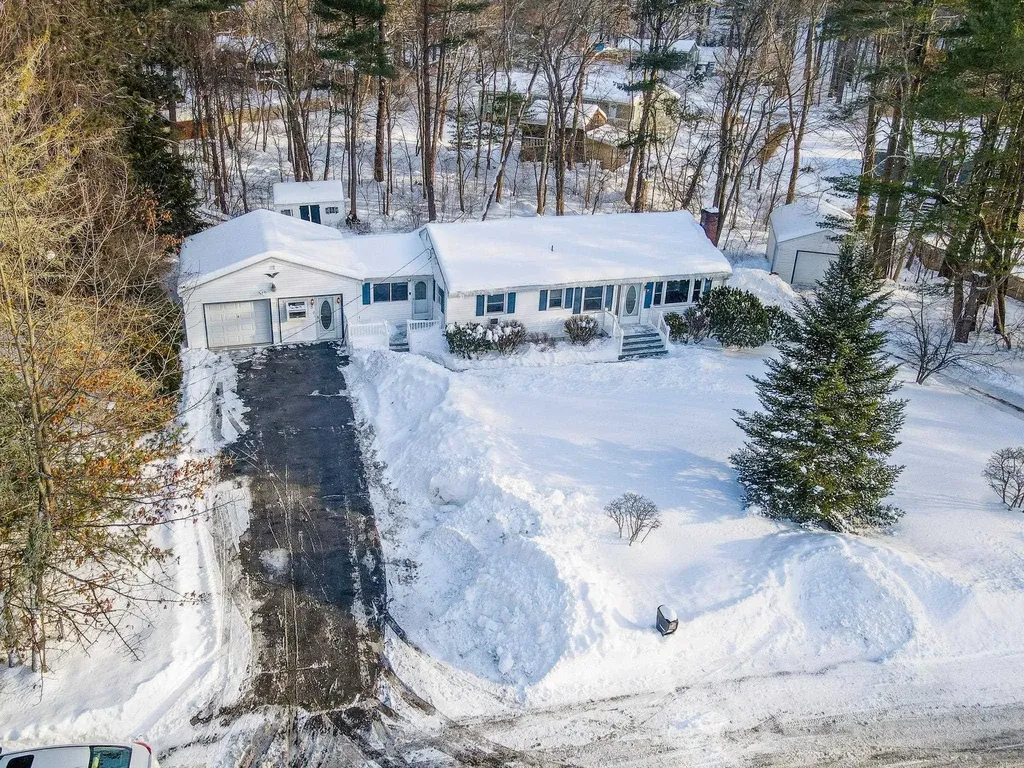 5 Craven Terrace Derry NH 03038