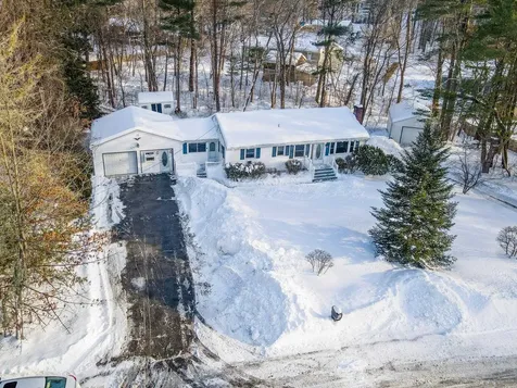 5 Craven Terrace Derry NH 03038