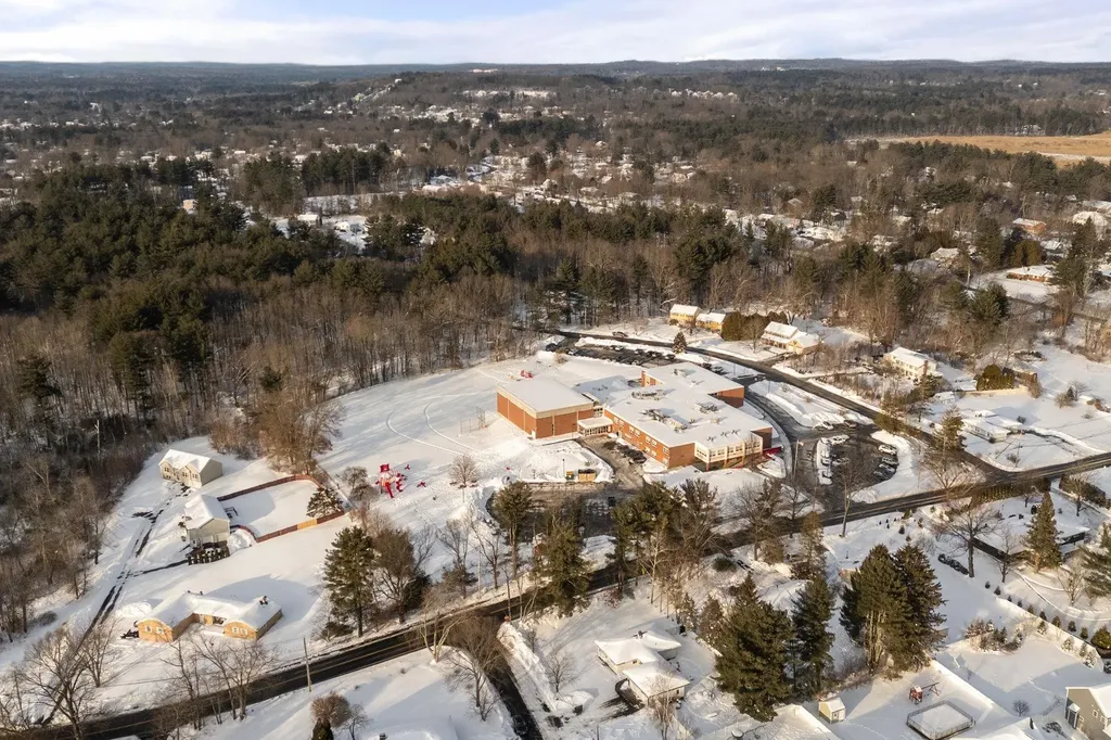 48 Butler Street Salem NH 03079