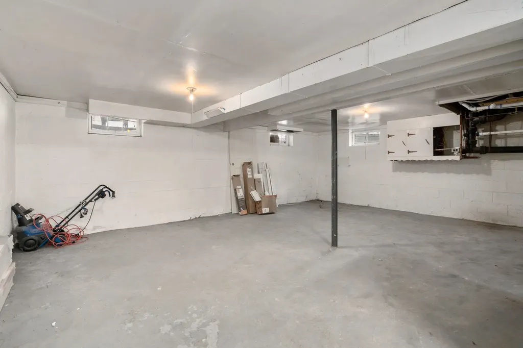 48 Butler Street Salem NH 03079