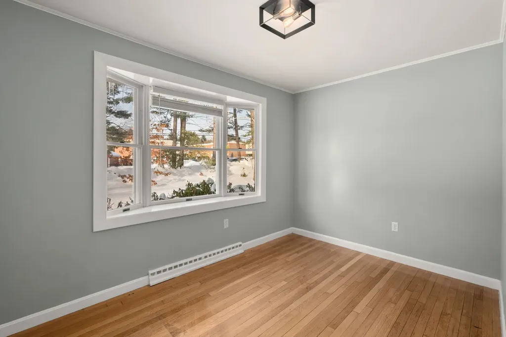 48 Butler Street Salem NH 03079