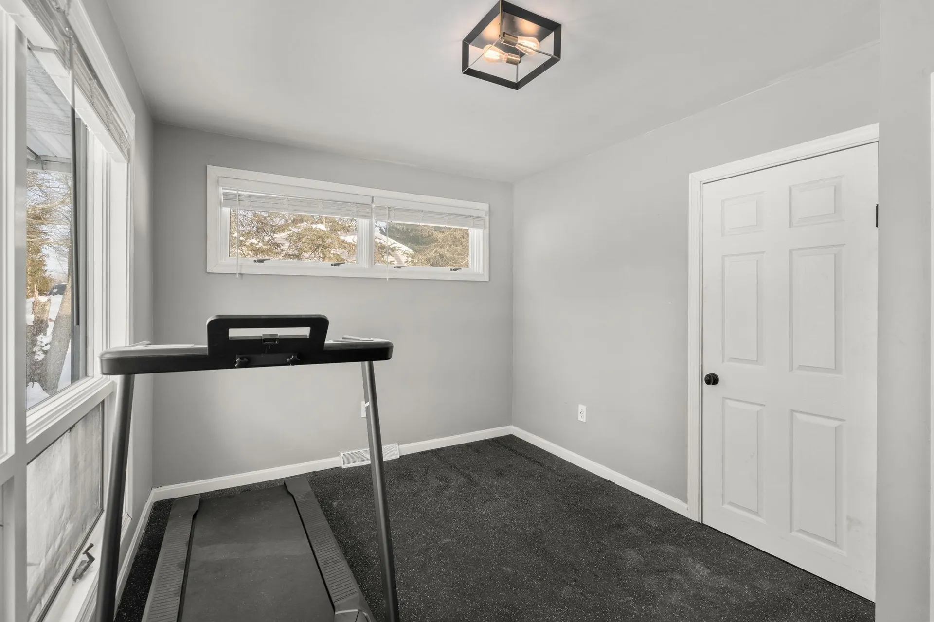 48 Butler Street Salem NH 03079