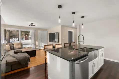 48 Butler Street Salem NH 03079