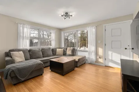 48 Butler Street Salem NH 03079