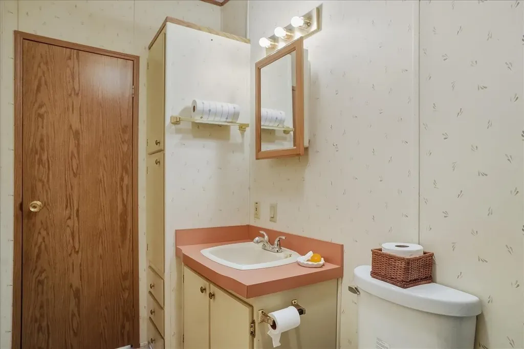 955 West Lakeshore Drive Colchester VT 05446