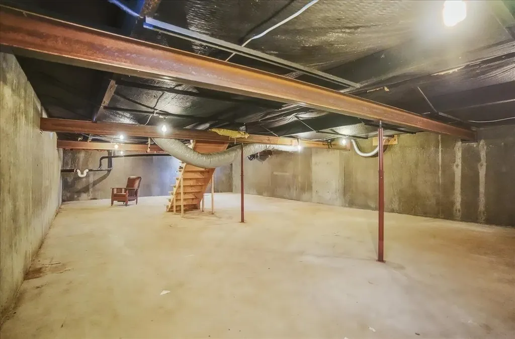 955 West Lakeshore Drive Colchester VT 05446