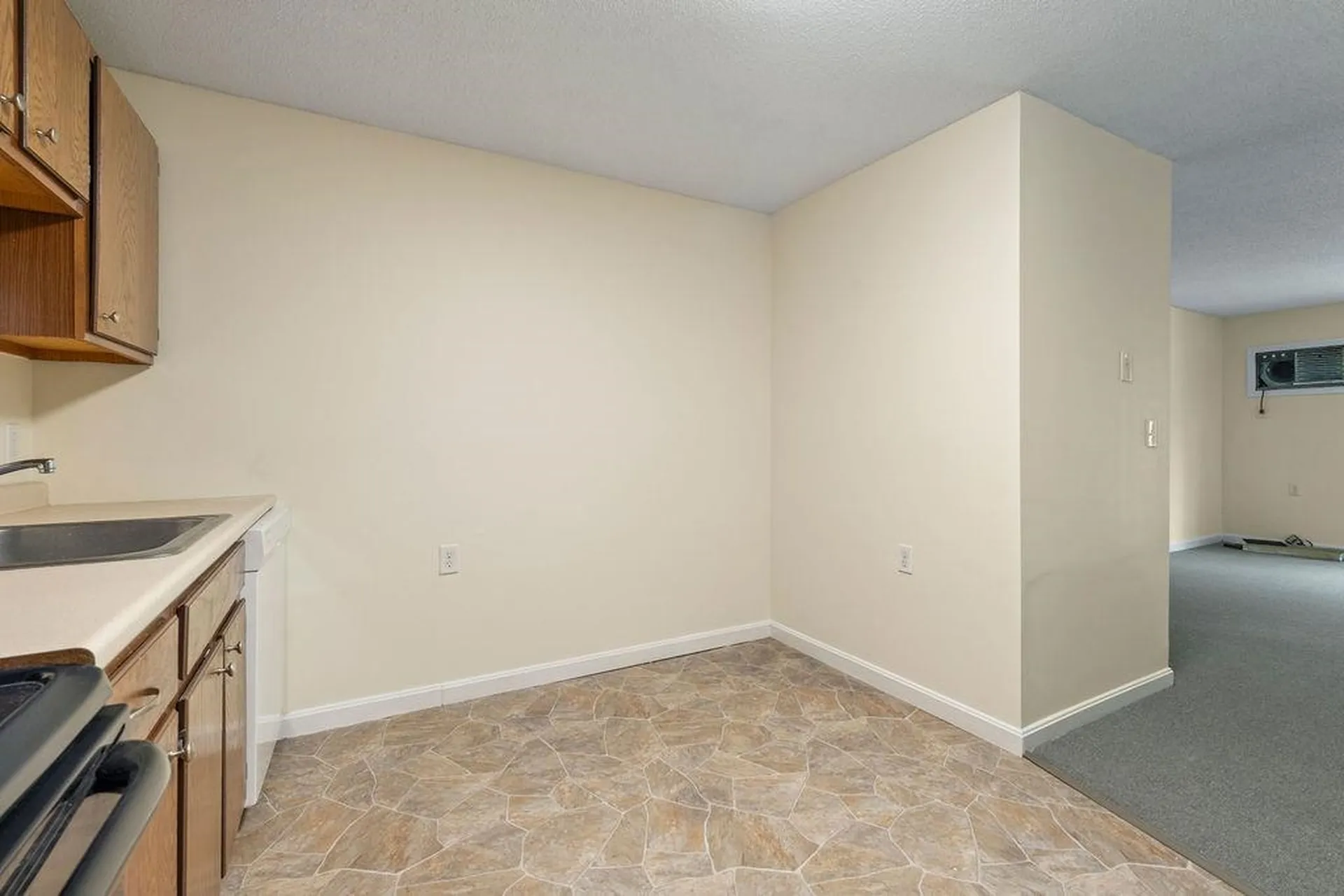 1703 White Cedar Boulevard Portsmouth NH 03801