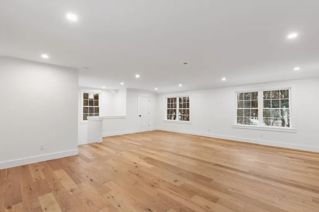 17 Piscassic Road Newfields NH 03856