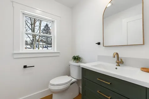 17 Piscassic Road Newfields NH 03856