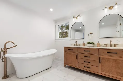 17 Piscassic Road Newfields NH 03856