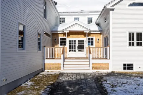 17 Piscassic Road Newfields NH 03856