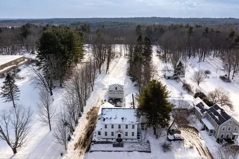 17 Piscassic Road Newfields NH 03856