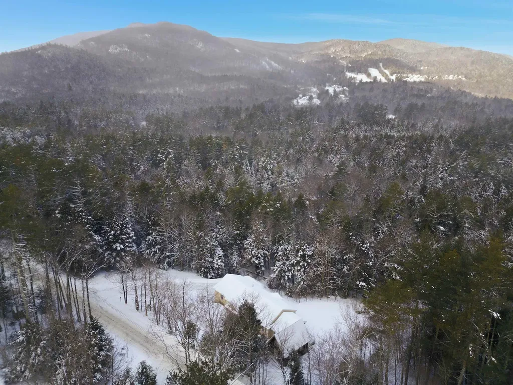 154 Bell Road Plymouth NH 03264