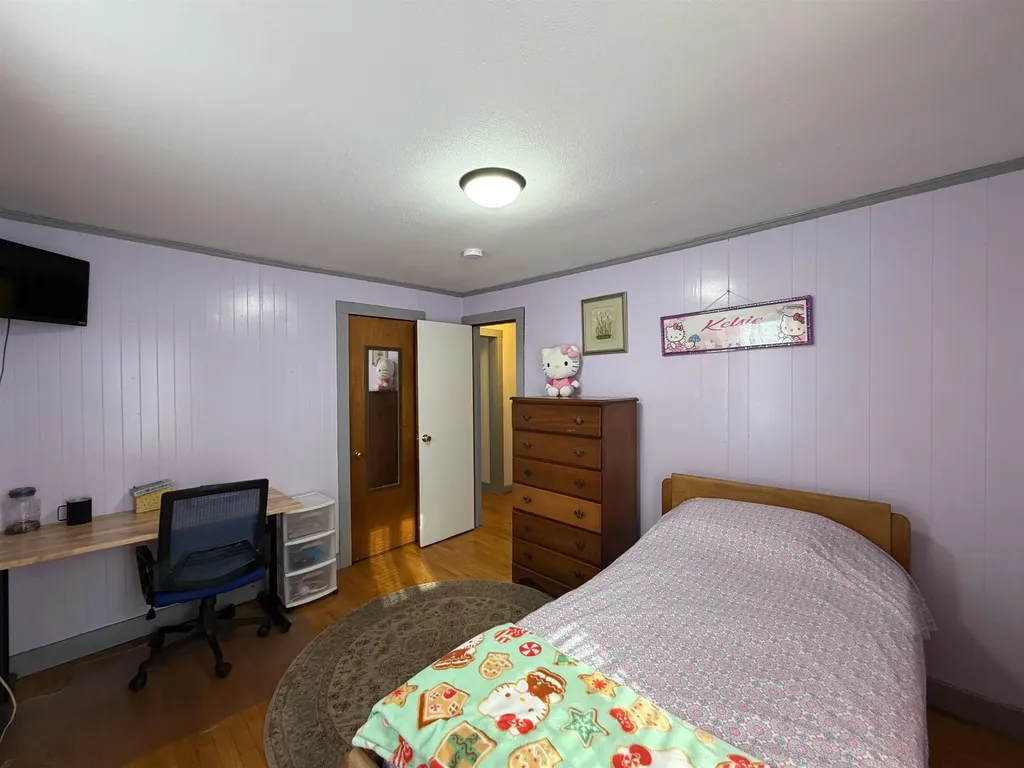 10 Swan Street Winchester NH 03470