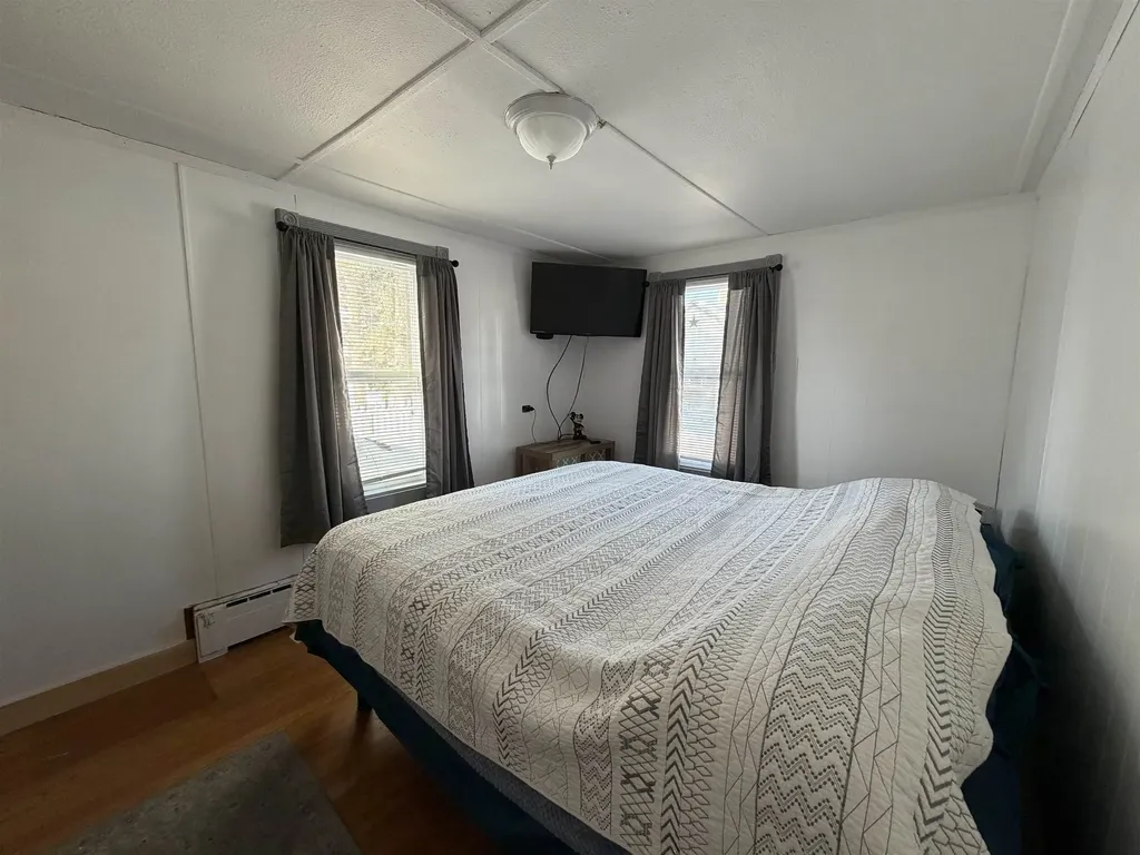 10 Swan Street Winchester NH 03470