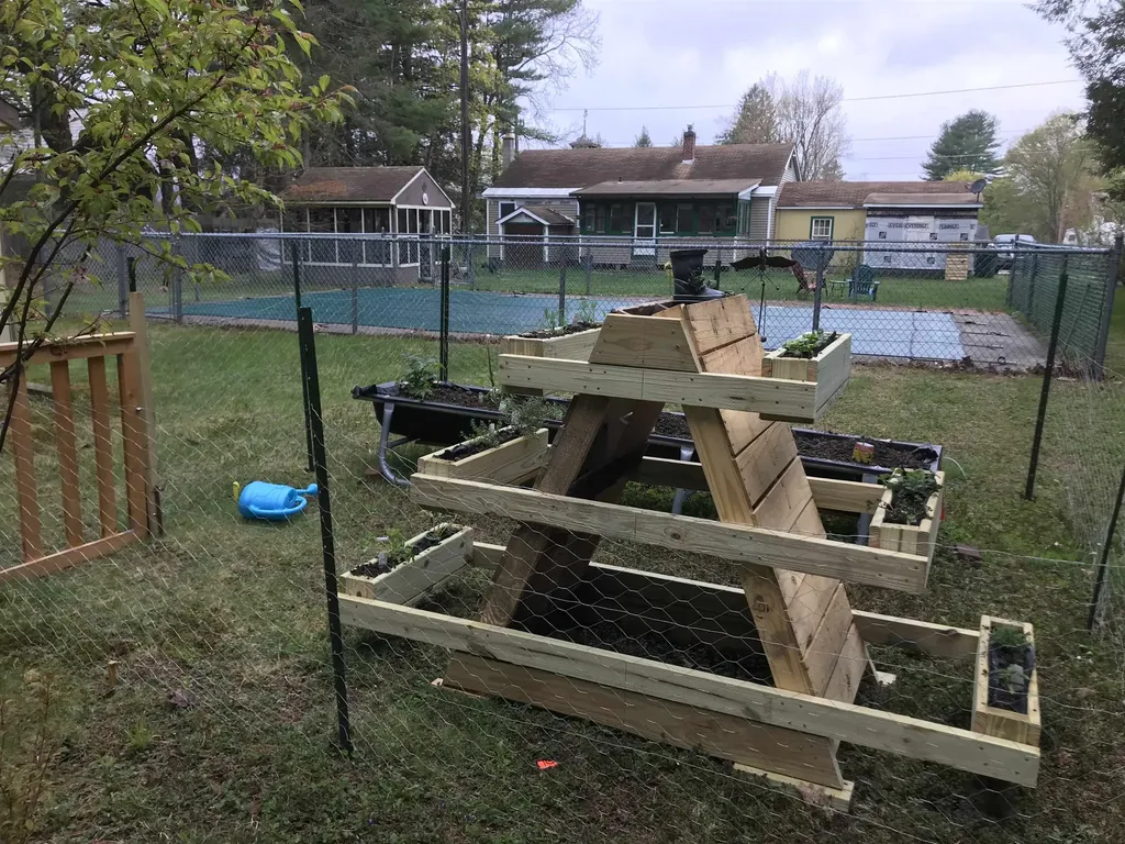 10 Swan Street Winchester NH 03470