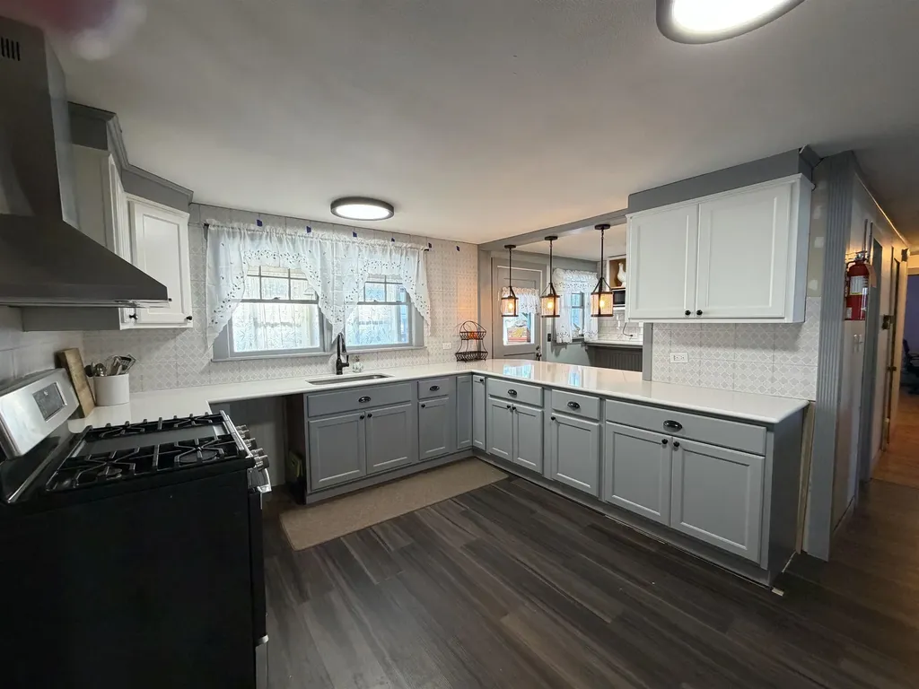 10 Swan Street Winchester NH 03470