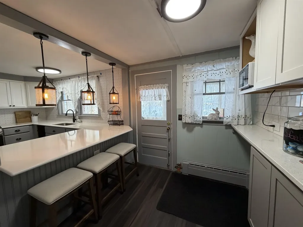 10 Swan Street Winchester NH 03470