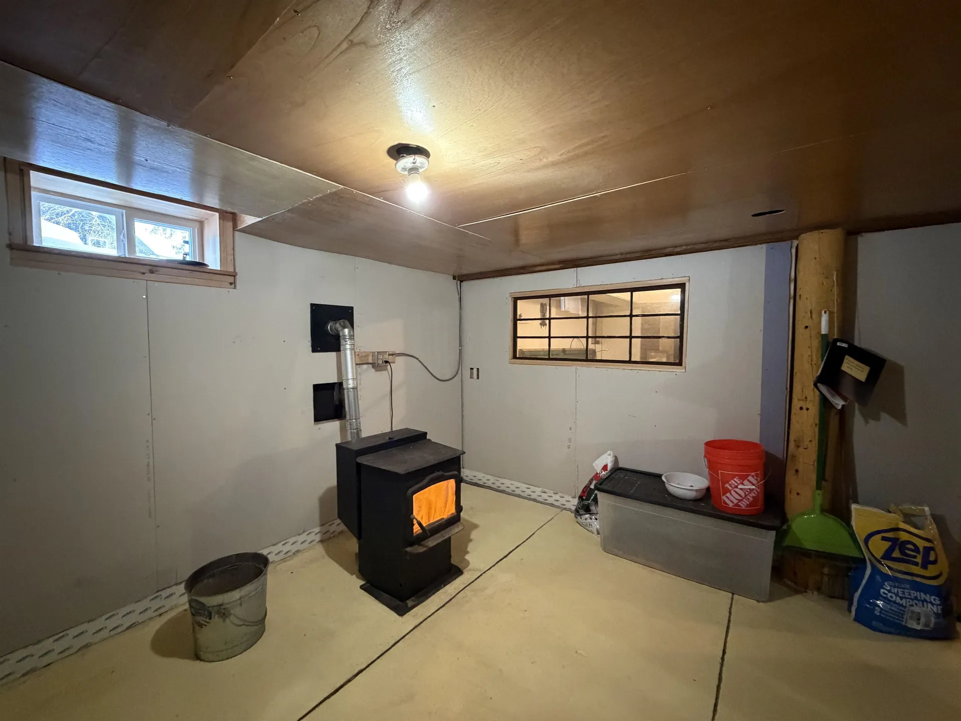 10 Swan Street Winchester NH 03470