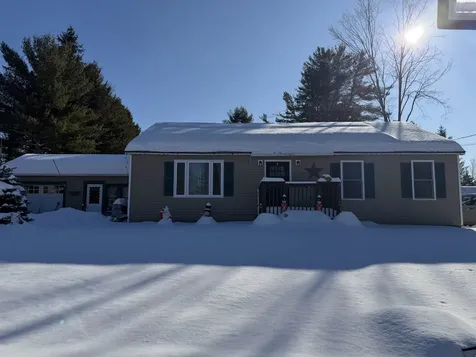 10 Swan Street Winchester NH 03470