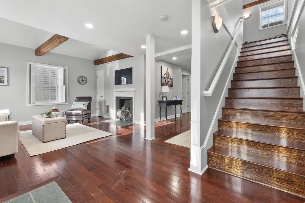 322 Nashua Street Milford NH 03055