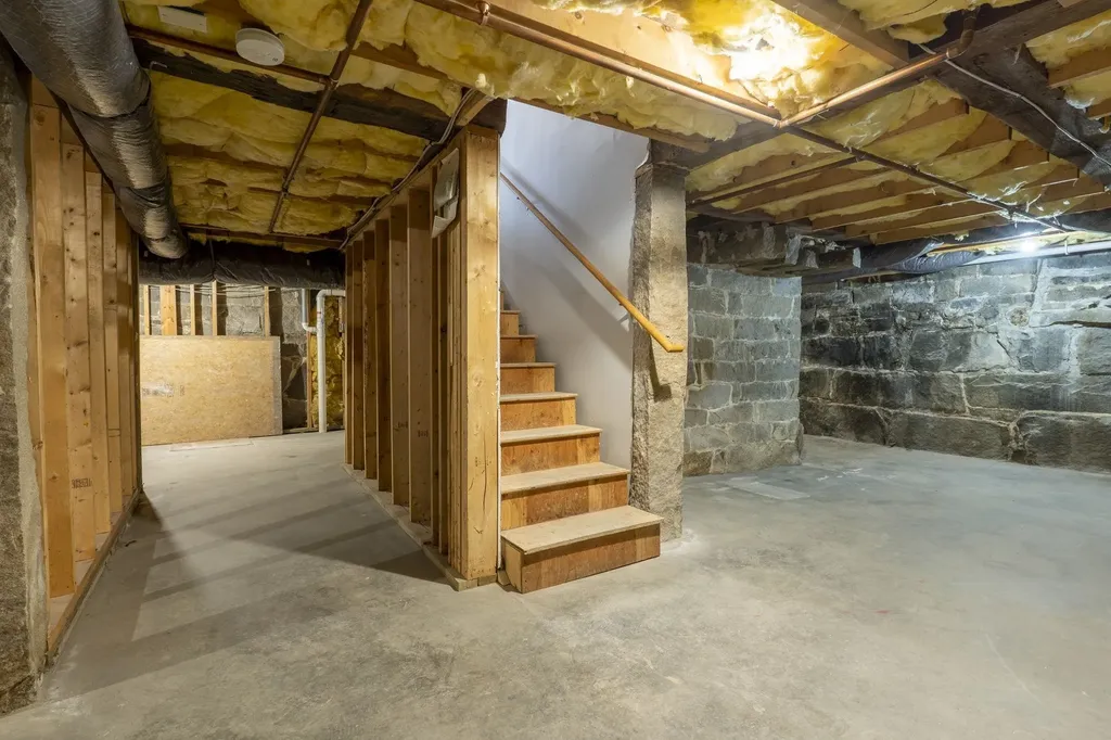 322 Nashua Street Milford NH 03055