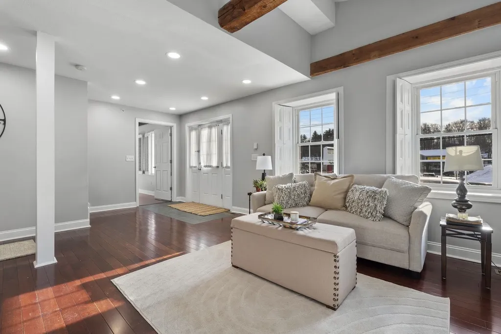 322 Nashua Street Milford NH 03055