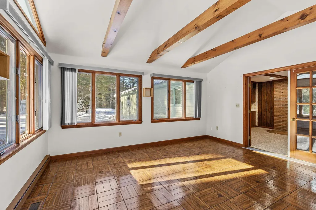 26 Emily Lane Newbury NH 03255