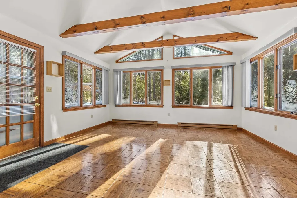 26 Emily Lane Newbury NH 03255