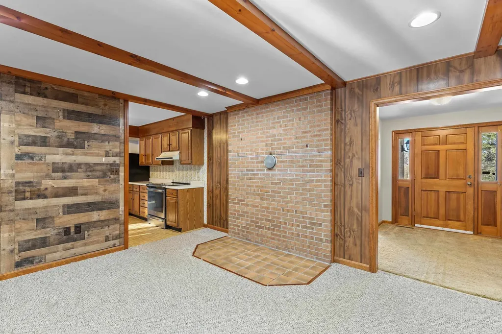 26 Emily Lane Newbury NH 03255