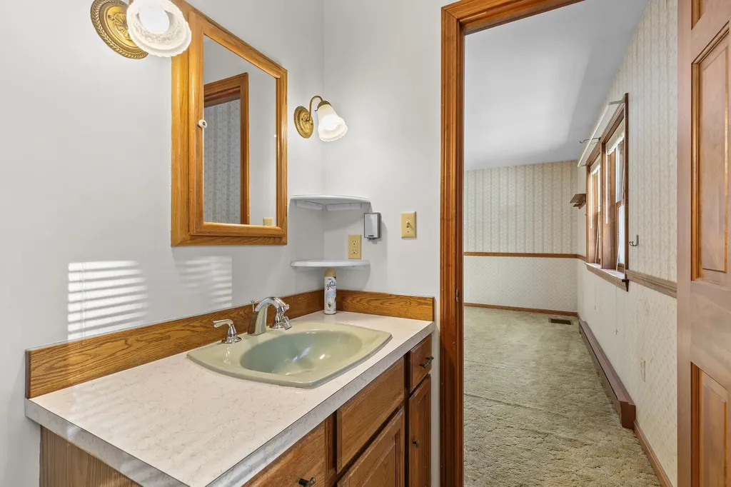 26 Emily Lane Newbury NH 03255