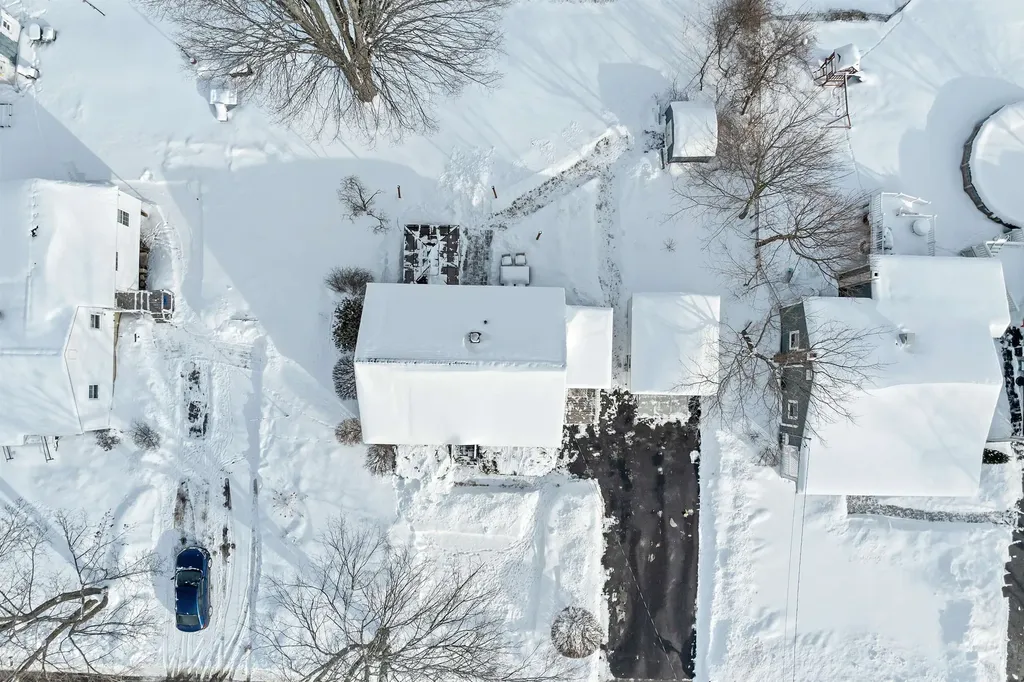 22 Constance Street Bedford NH 03110