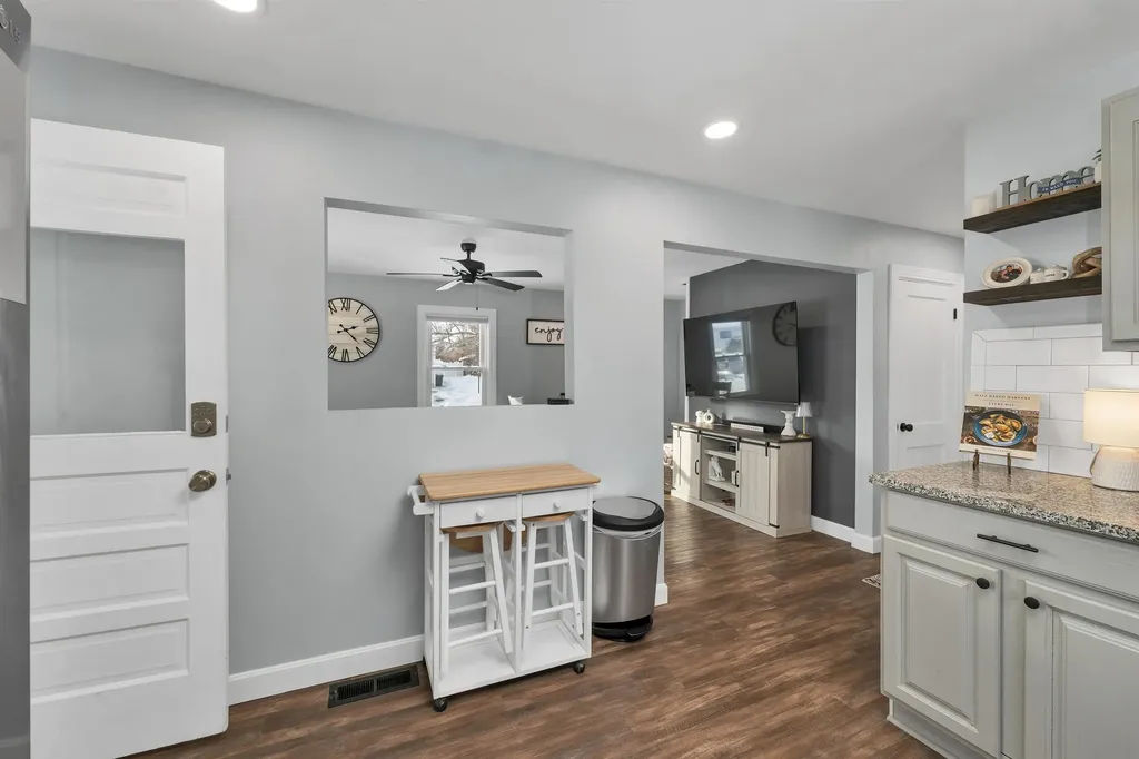 22 Constance Street Bedford NH 03110