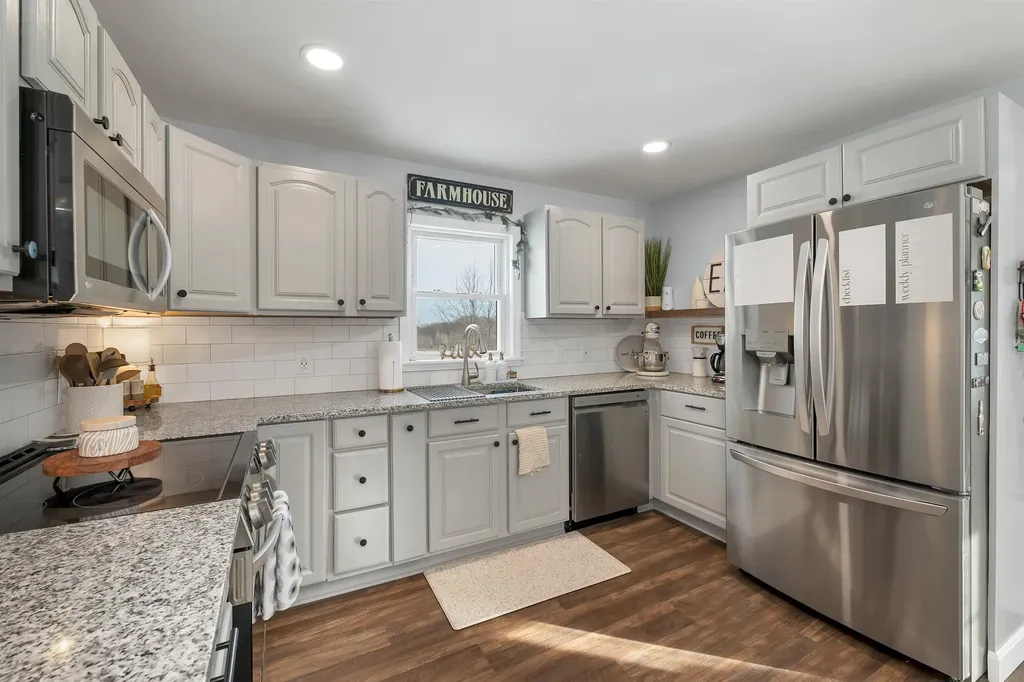 22 Constance Street Bedford NH 03110