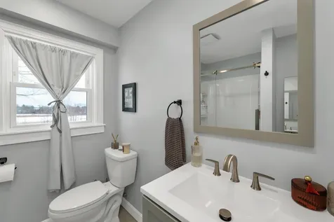 22 Constance Street Bedford NH 03110