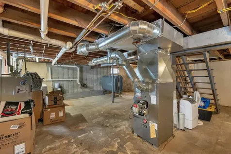 22 Constance Street Bedford NH 03110