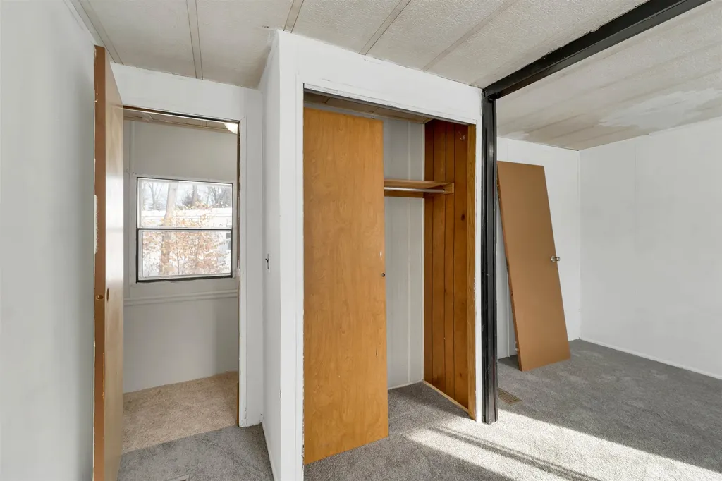 12 Cornwall Avenue Exeter NH 03833