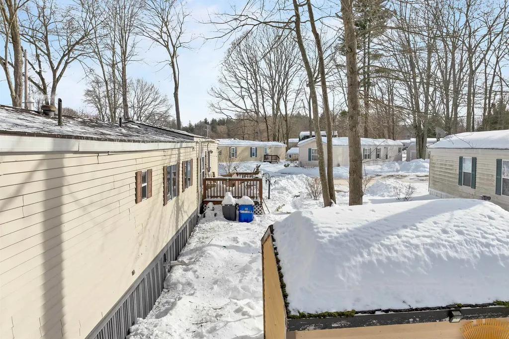 12 Cornwall Avenue Exeter NH 03833