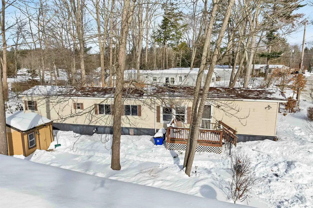 12 Cornwall Avenue Exeter NH 03833