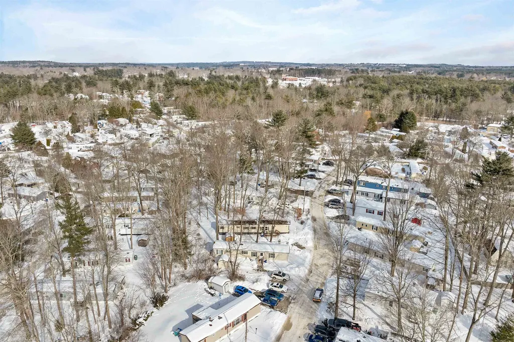 12 Cornwall Avenue Exeter NH 03833