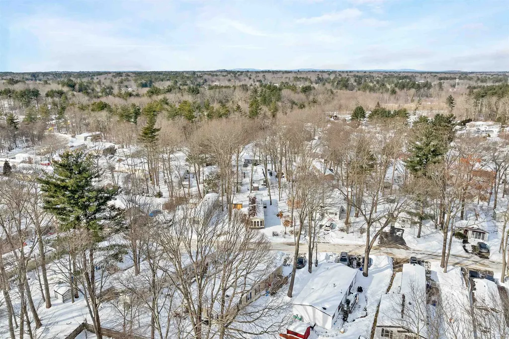 12 Cornwall Avenue Exeter NH 03833