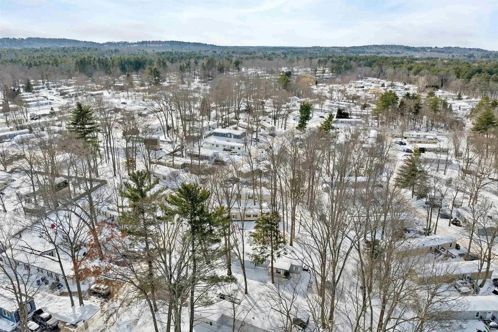 12 Cornwall Avenue Exeter NH 03833