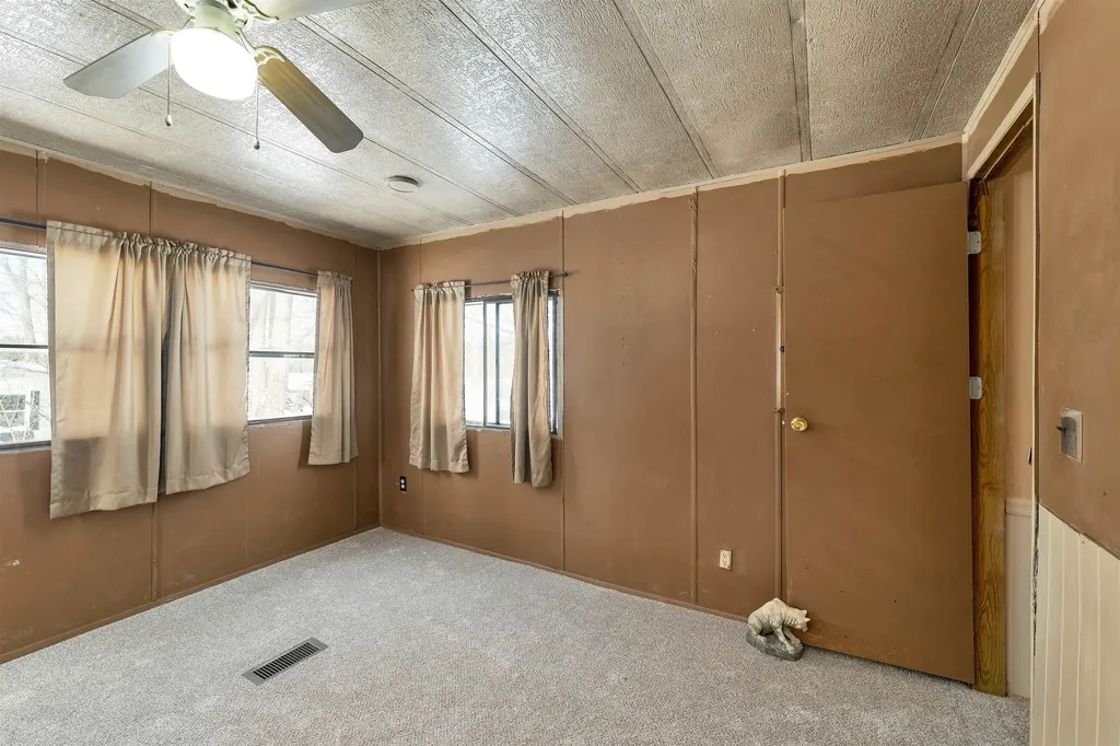 12 Cornwall Avenue Exeter NH 03833