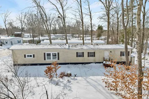 12 Cornwall Avenue Exeter NH 03833