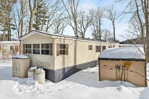 12 Cornwall Avenue Exeter NH 03833