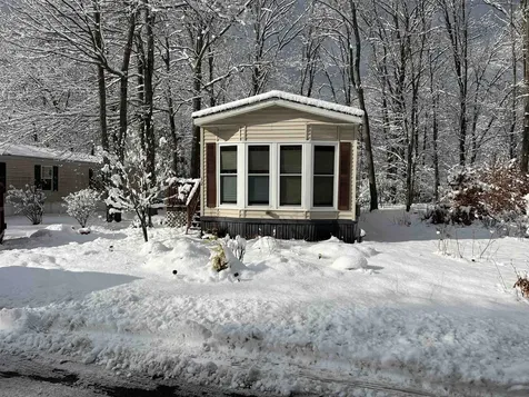 12 Cornwall Avenue Exeter NH 03833