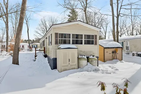 12 Cornwall Avenue Exeter NH 03833