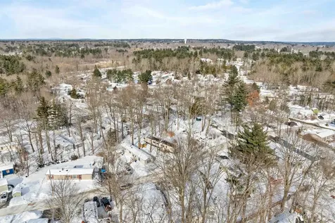 12 Cornwall Avenue Exeter NH 03833