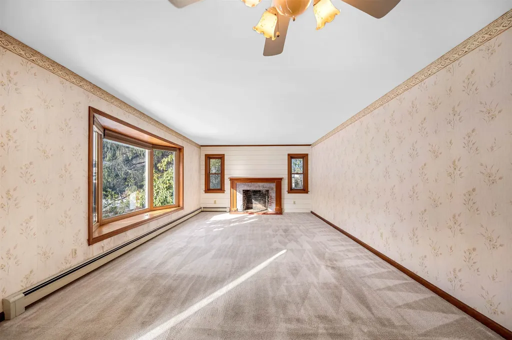 1718 Paine Turnpike Berlin VT 05602