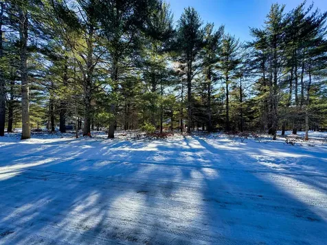 12 Logan Way Ossipee NH 03890